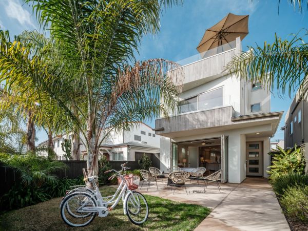 Pacific Beach Vacation Home Five Bedrooms Sleeps Ten Guests