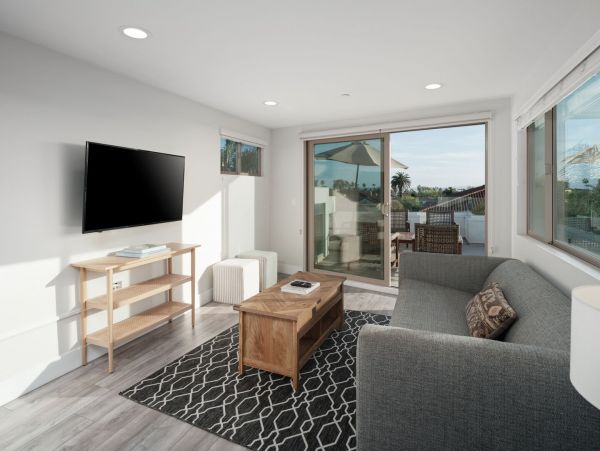 Pacific Beach Vacation Home Five Bedrooms Sleeps Ten Guests