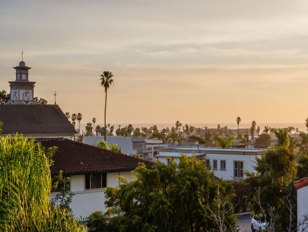 Pacific Beach Vacation Home Five Bedrooms Sleeps Ten Guests