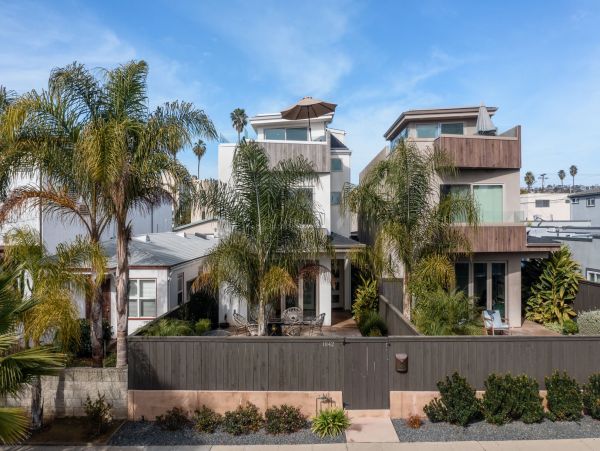 Pacific Beach Vacation Home Five Bedrooms Sleeps Ten Guests