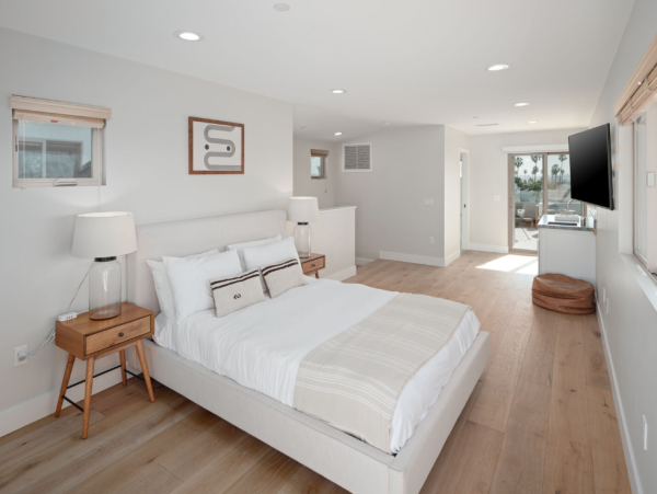 Coastal Modern Retreat with Rooftop Deck