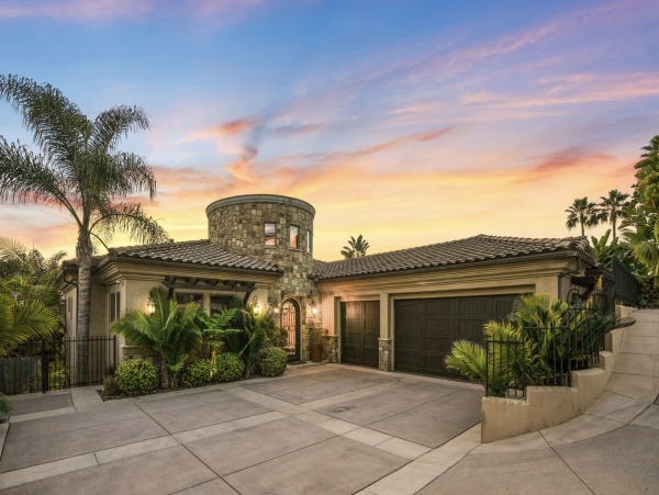 Pacific beach Luxury Estate. Home