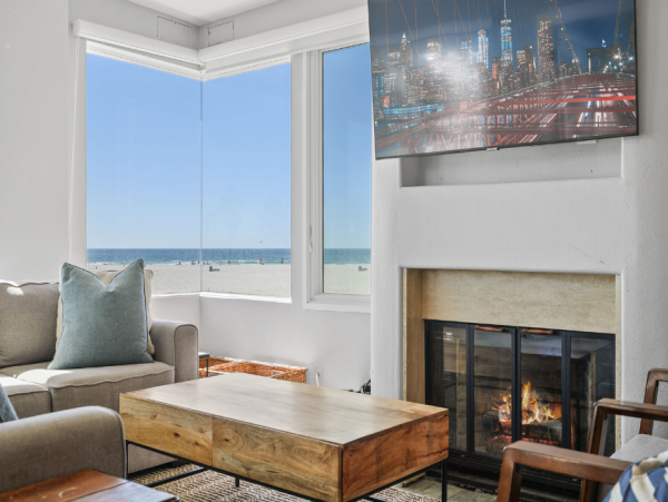 Chic Condo with Amazing Views in Mission Beach
