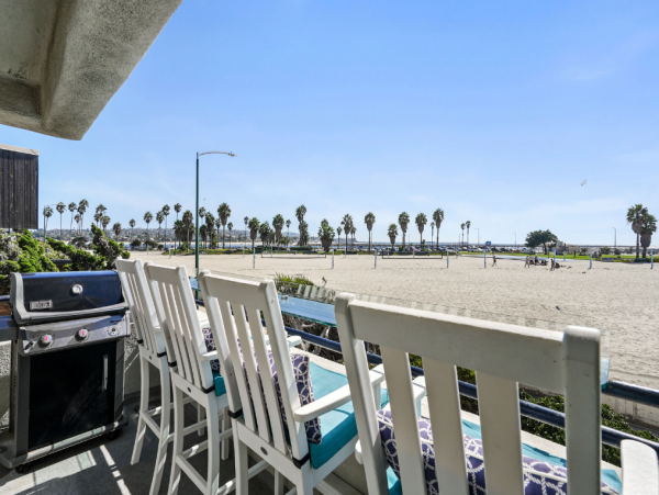 Chic Condo with Amazing Views in Mission Beach
