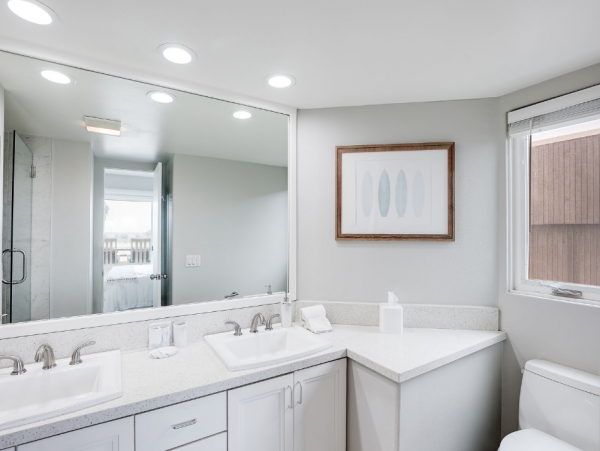 Chic Condo with Amazing Views in Mission Beach