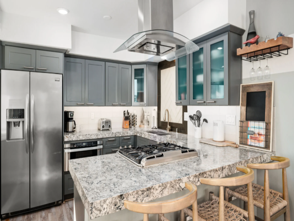 Bayfront Bliss, Spacious Deck with Amazing Water Views