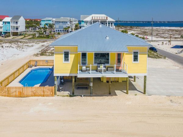 Navarre Six Bedroom Vacation Rental Beach Across the Street