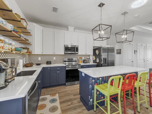 Navarre Six Bedroom Vacation Rental Beach Across the Street