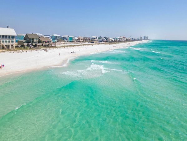 Navarre Six Bedroom Vacation Rental Beach Across the Street