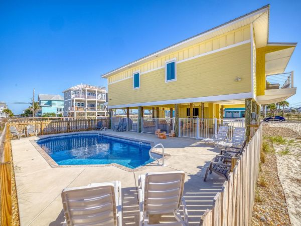 Navarre Six Bedroom Vacation Rental Beach Across the Street