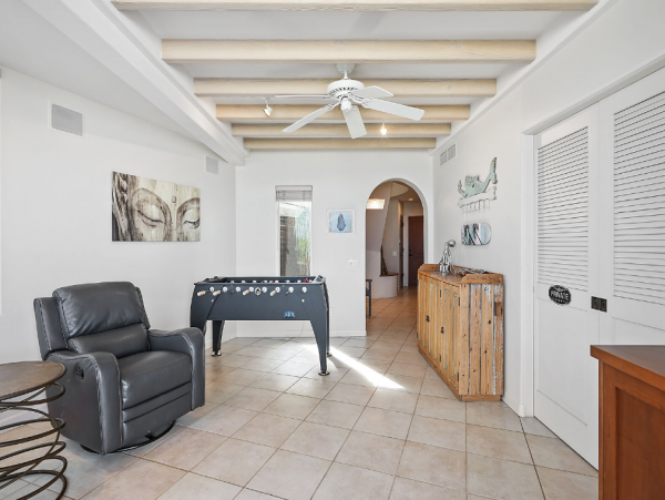 Mission Beach 4 Bedroom Vacation Getaway with Bay Views