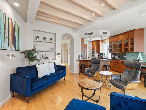 Mission Beach 4 Bedroom Vacation Getaway with Bay Views