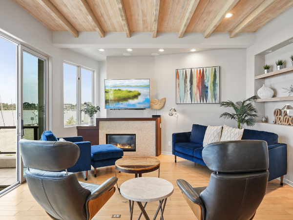 Mission Beach 4 Bedroom Vacation Getaway with Bay Views