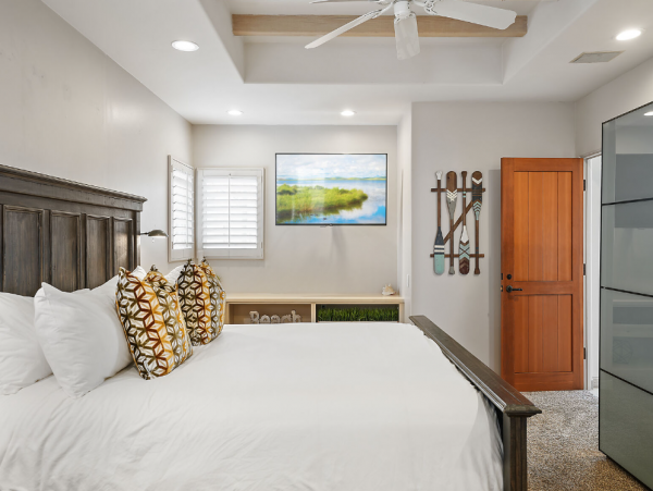 Mission Beach 4 Bedroom Vacation Getaway with Bay Views