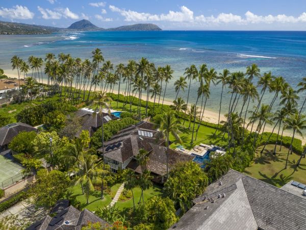 Private Exclusive Oahu Beachfront Estate- Main House Plus Carriage  House