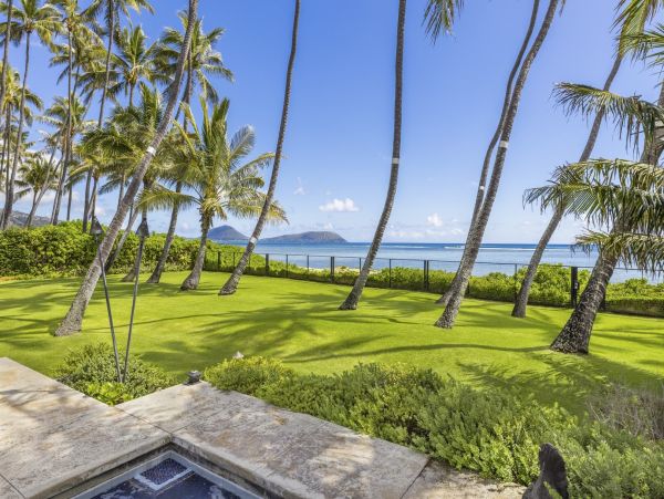 Private Exclusive Oahu Beachfront Estate- Main House Plus Carriage  House