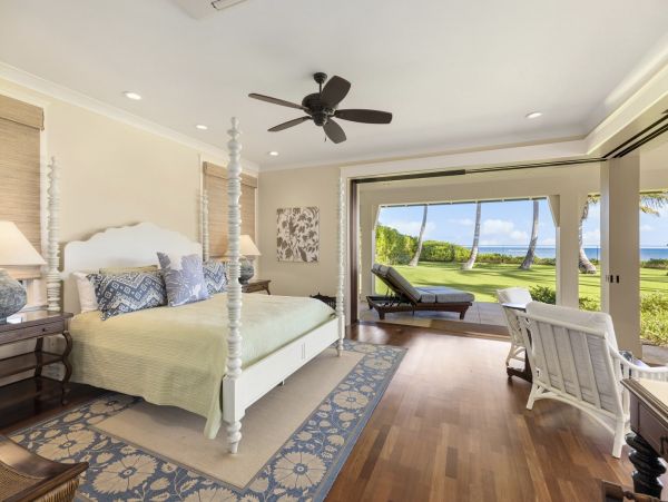 Private Exclusive Oahu Beachfront Estate- Main House Plus Carriage  House