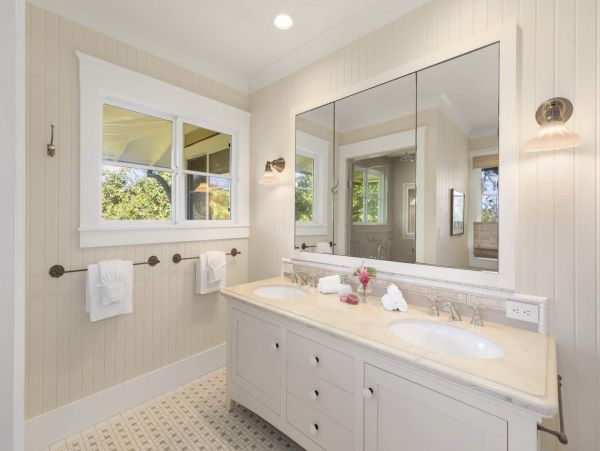 Private Exclusive Oahu Beachfront Estate- Main House Plus Carriage  House