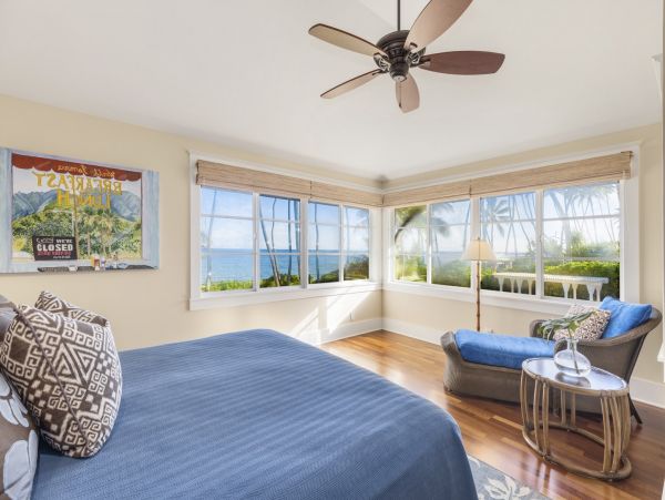 Private Exclusive Oahu Beachfront Estate- Main House Plus Carriage  House