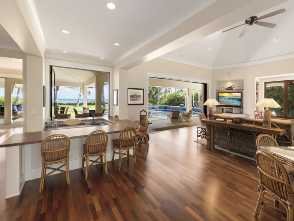 Private Exclusive Oahu Beachfront Estate- Main House Plus Carriage  House