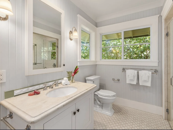 Private Exclusive Oahu Beachfront Estate- Main House Plus Carriage  House
