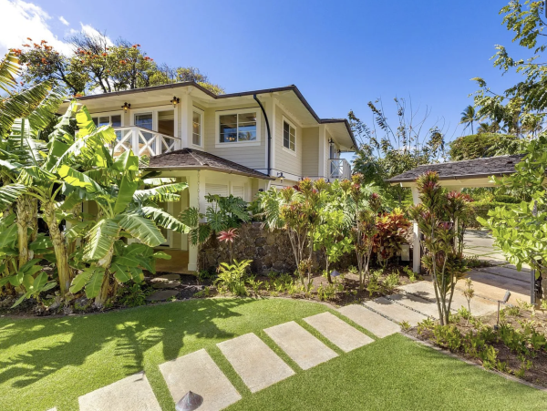 Private Exclusive Oahu Beachfront Estate- Main House Plus Carriage  House