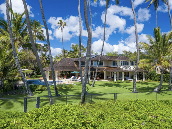 Private Exclusive Oahu Beachfront Estate- Main House Plus Carriage  House