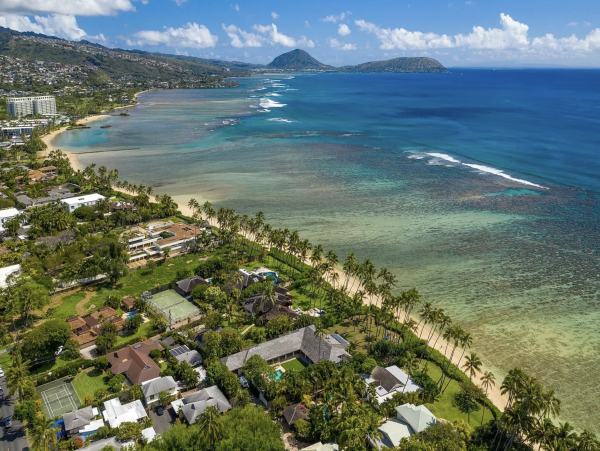 Private Exclusive Oahu Beachfront Estate- Main House Plus Carriage  House