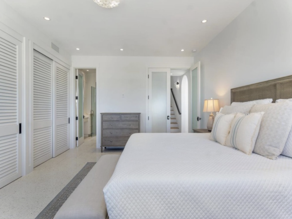 Private Exclusive Oahu Beachfront Estate- Main House Plus Carriage  House