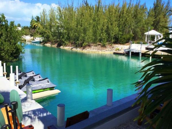 Turks and Caicos Vacation Home + Two Studios Sleeps 16 Guests