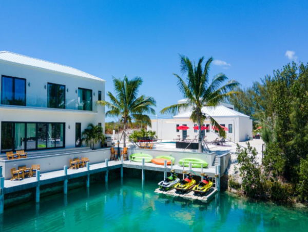 Turks and Caicos Vacation Home + Two Studios Sleeps 16 Guests