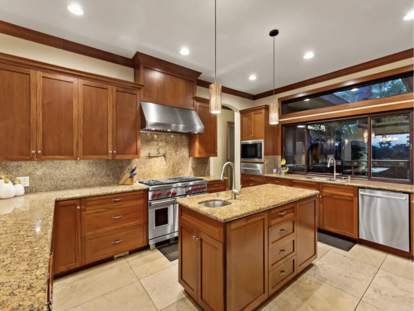 Big Island Gold Coast Luxury Oceanfront Estate
