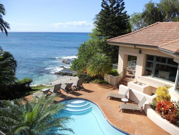 Five Bedroom Exceptional Beachfront Home in Napili