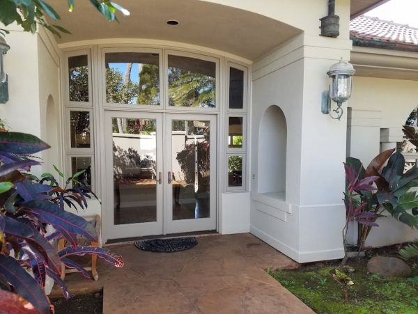 Five Bedroom Exceptional Beachfront Home in Napili
