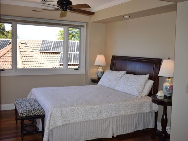 Five Bedroom Exceptional Beachfront Home in Napili