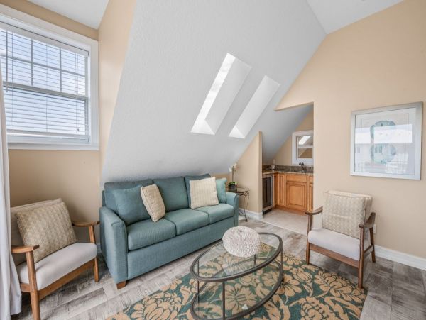 Siesta Key Vacation Home Five Bedroom Walk to Beach