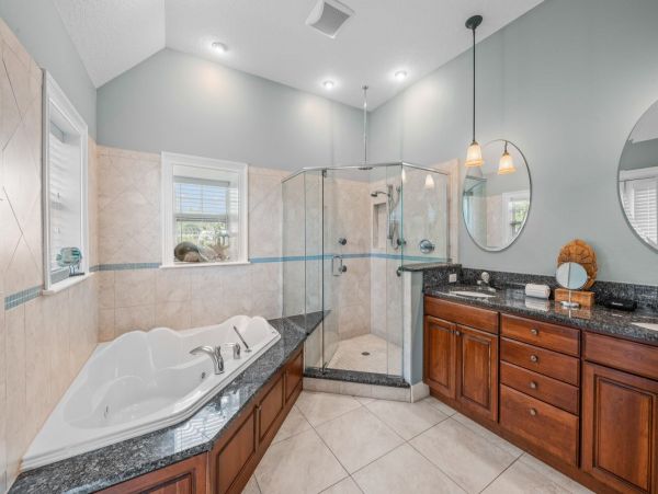 Siesta Key Vacation Home Five Bedroom Walk to Beach