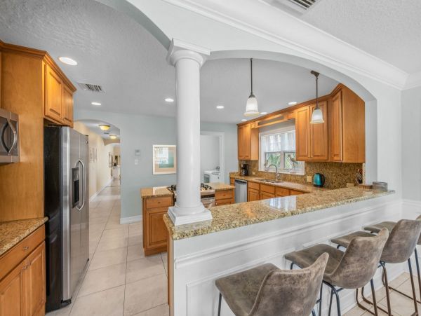 Siesta Key Vacation Home Five Bedroom Walk to Beach