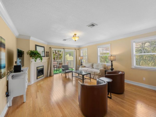 Siesta Key Vacation Home Five Bedroom Walk to Beach