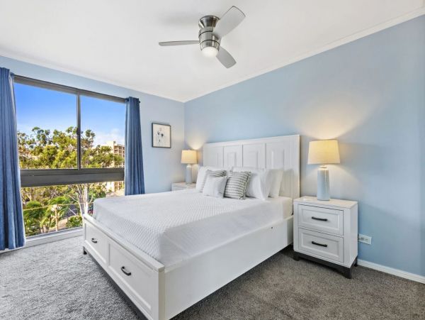 2 Bedroom Vacation Condo Steps from Kahana Beach Sleeps 6