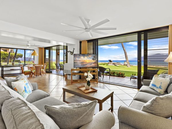 Oceanfront West Maui Condo with Sunset Views & Lanais