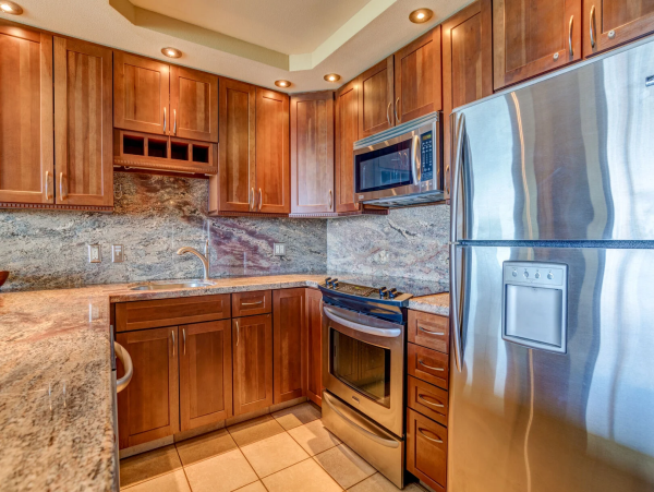 Oceanfront Tranquility with Panoramic Views of Molokai & Lanai
