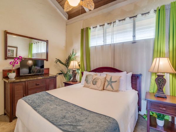 Kahana One Bedroom Plus Loft Vacation Condo