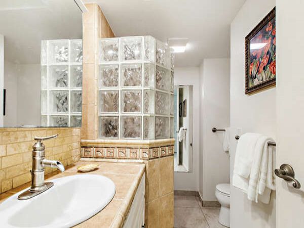 Kahana Lovely Beach Vacation Condo