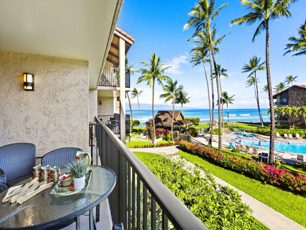 Tropical Vacation Condo with Stunning Views
