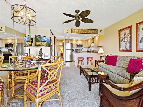 Tropical Vacation Condo with Stunning Views