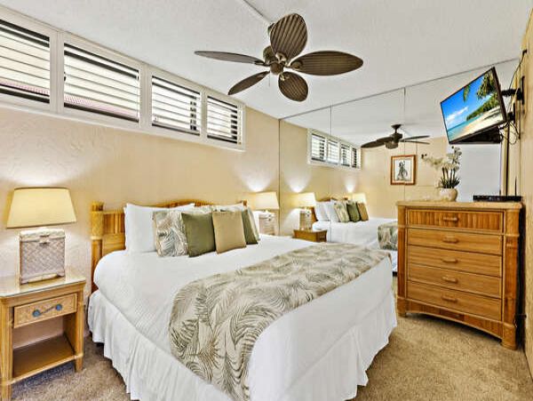 Tropical Vacation Condo with Stunning Views