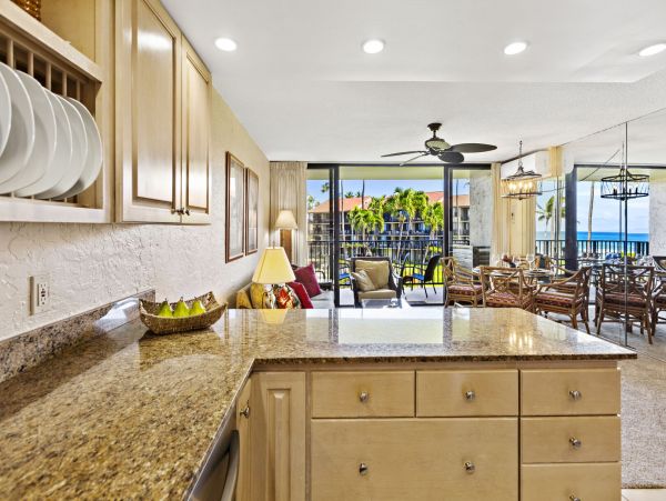Tropical Vacation Condo with Stunning Views