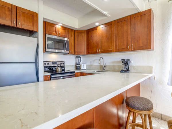 Vacation Condo Private Lanai with Pacific Views