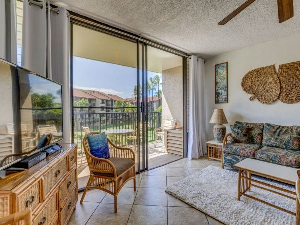 Vacation Condo Private Lanai with Pacific Views